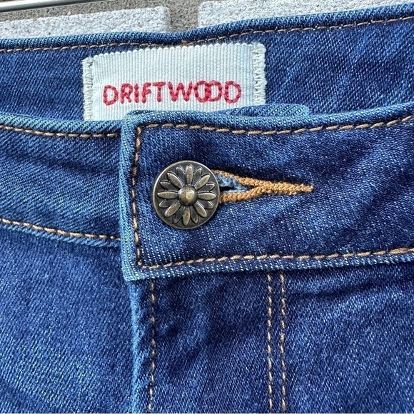 Driftwood Amelia Studded Straight Leg Jeans Dark Wash Raw Hem Side Slit Size 30 - Picture 6 of 14